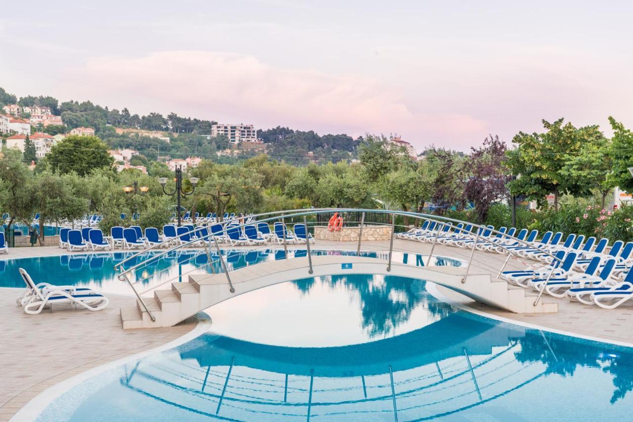 Maslinica Narcis Hotel Rabac Extérieur photo