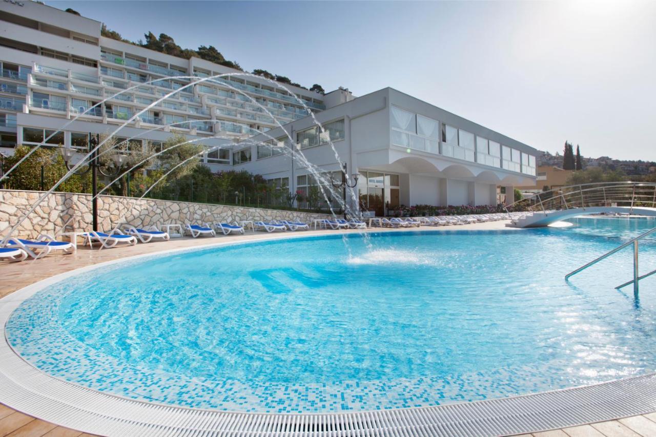 Maslinica Narcis Hotel Rabac Extérieur photo