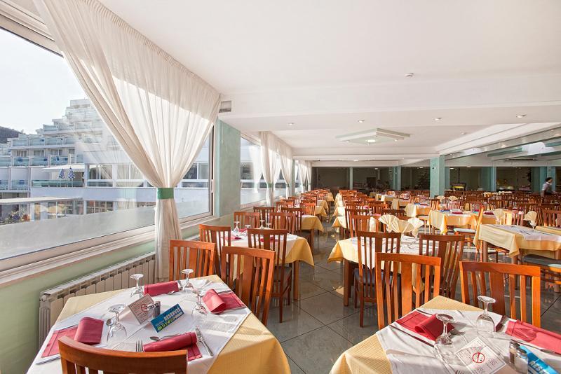 Maslinica Narcis Hotel Rabac Extérieur photo
